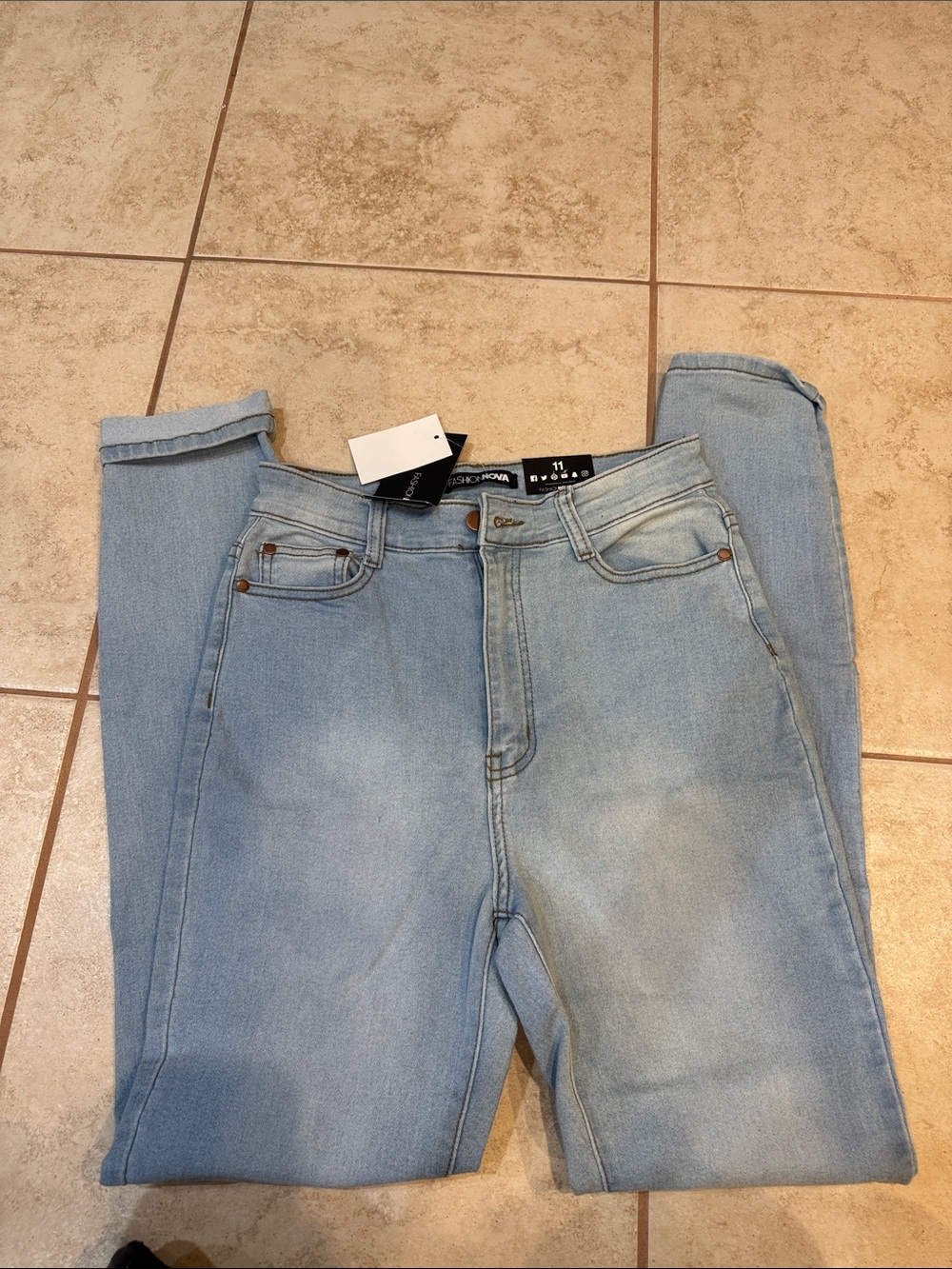 Fashion Nova Light Blue Women’s Skinny Jeans